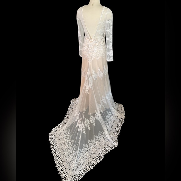 dreamers and lovers Dresses & Skirts - Dreamers and Lovers Aurora Wedding Dress